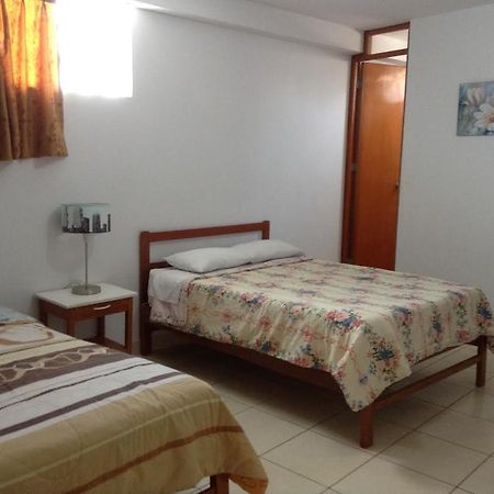 Hostal La Estancia Ica Exterior photo